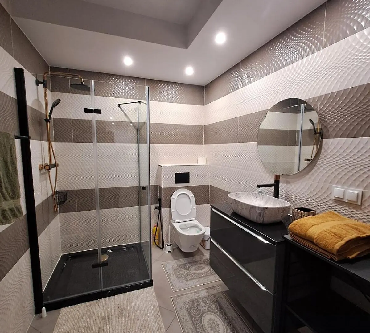 Warsaw Smart Apartment 2