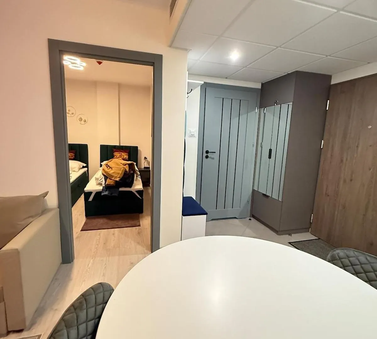 Warsaw Smart Apartment 2