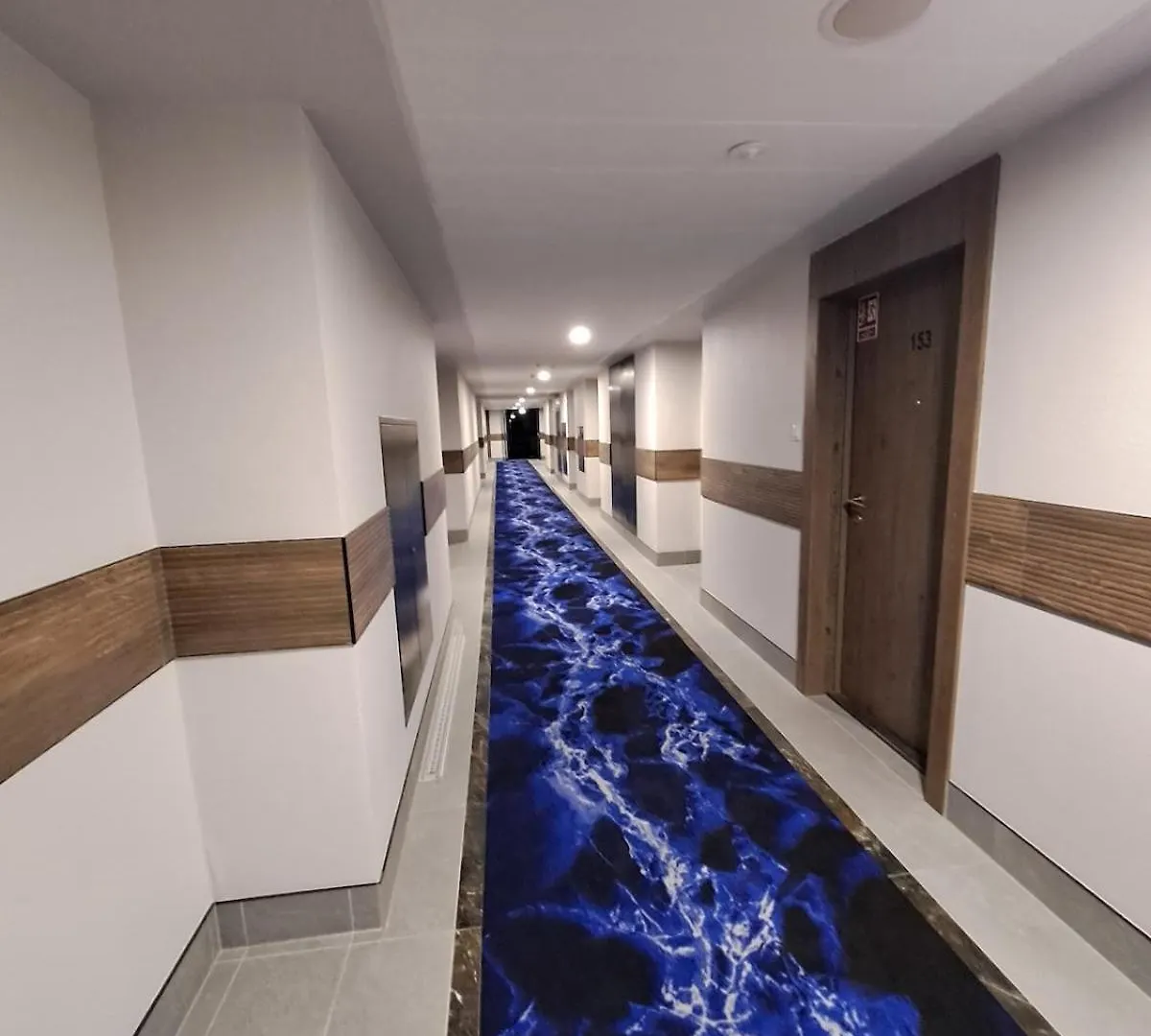 Warsaw Smart Apartment 2