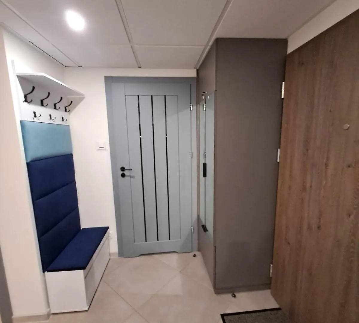 Warsaw Smart Apartment 2