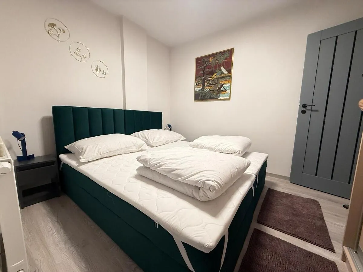 Warsaw Smart Apartment 2